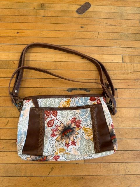 Mesa Trail Dahlia Crossbody Bag