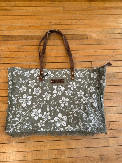 Chalky Weekender Bag