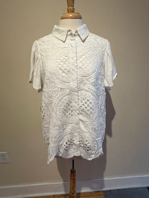 Tulia Crochet Button Top