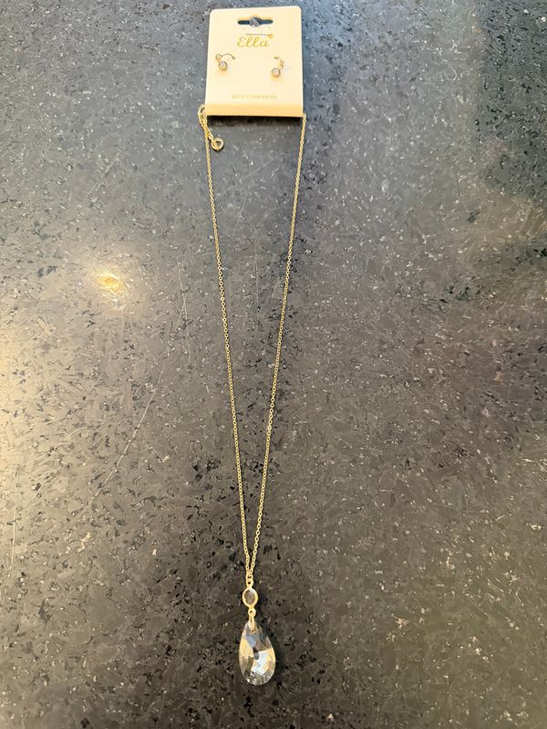 Gold Necklace Black Gem