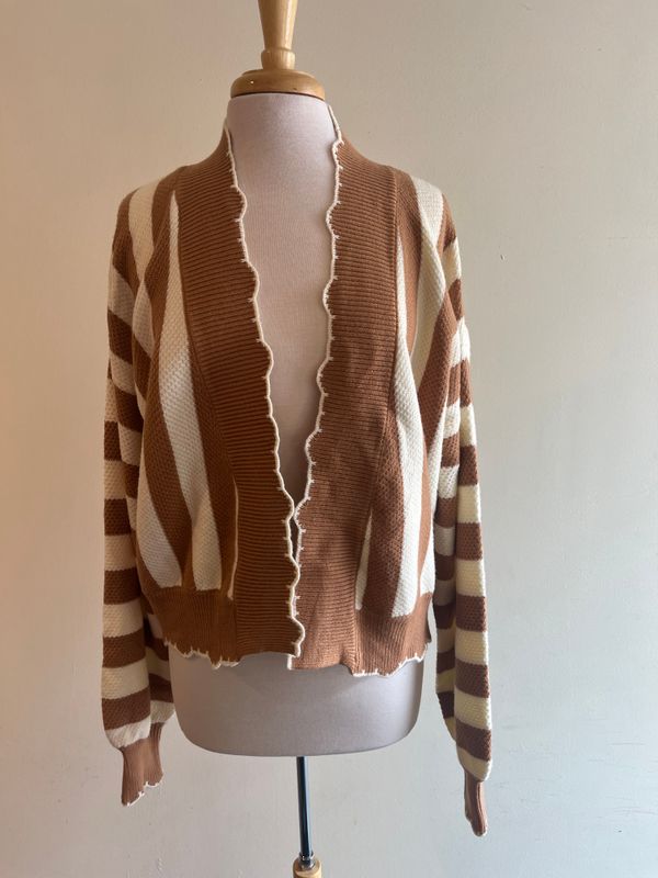Joss Stripe Scallop Cardi