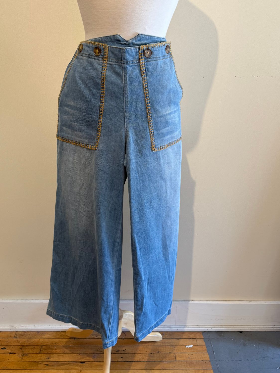 Corrie Whipstitch Pocket Crop Pants