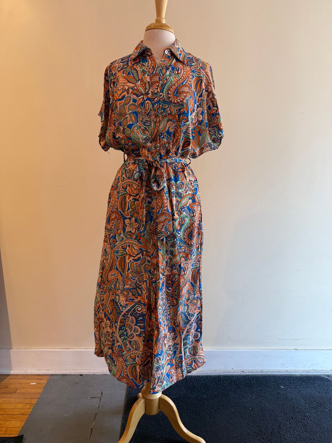 Frannie Paisley Button Tie Midi Dress, Size: Small
