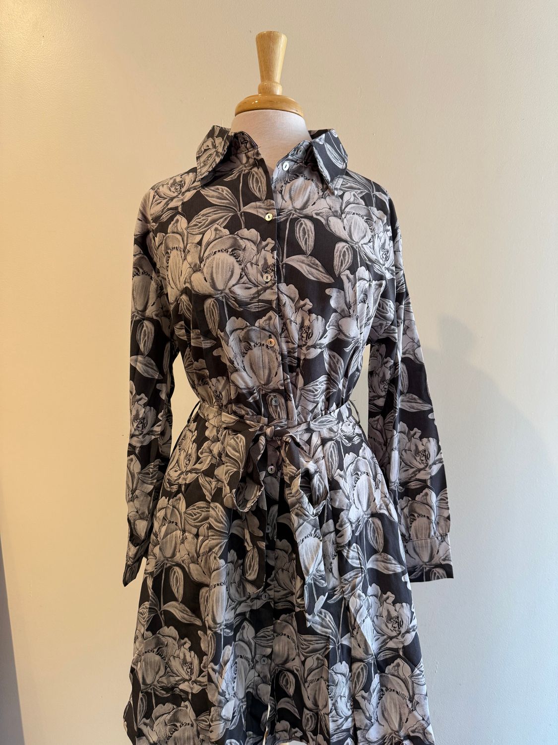 Olivia LS Button Floral Tie Dress, Size: Small