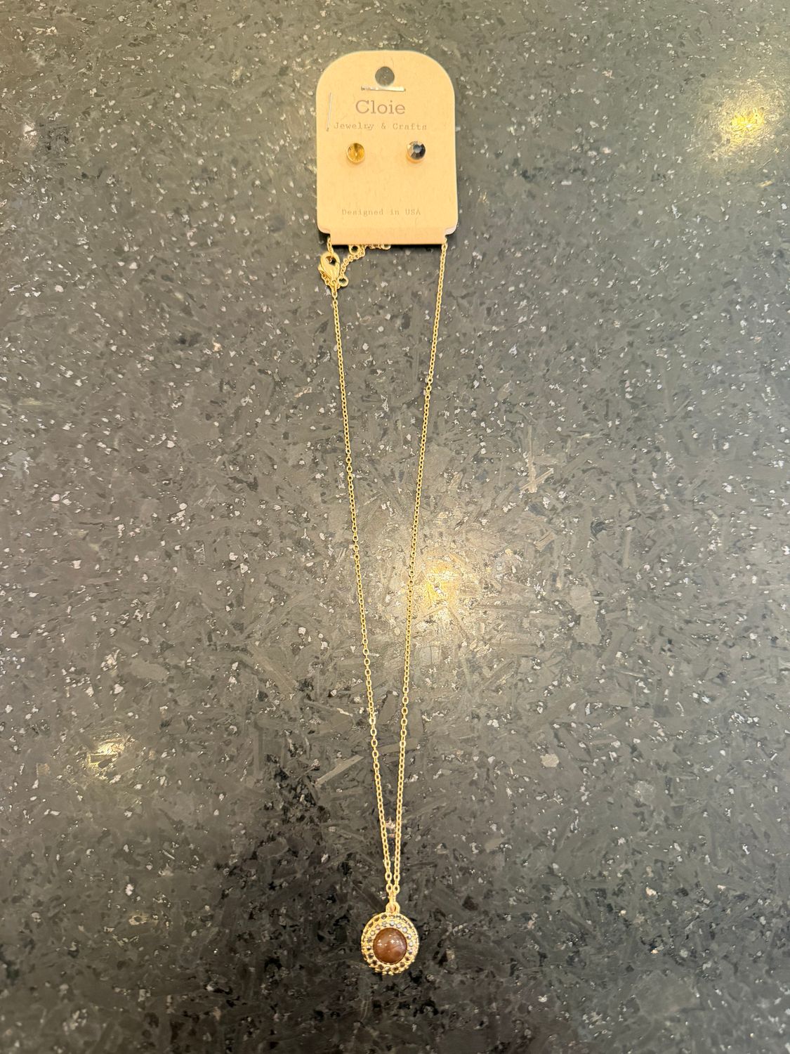Gold Necklace Brown Stone Circle