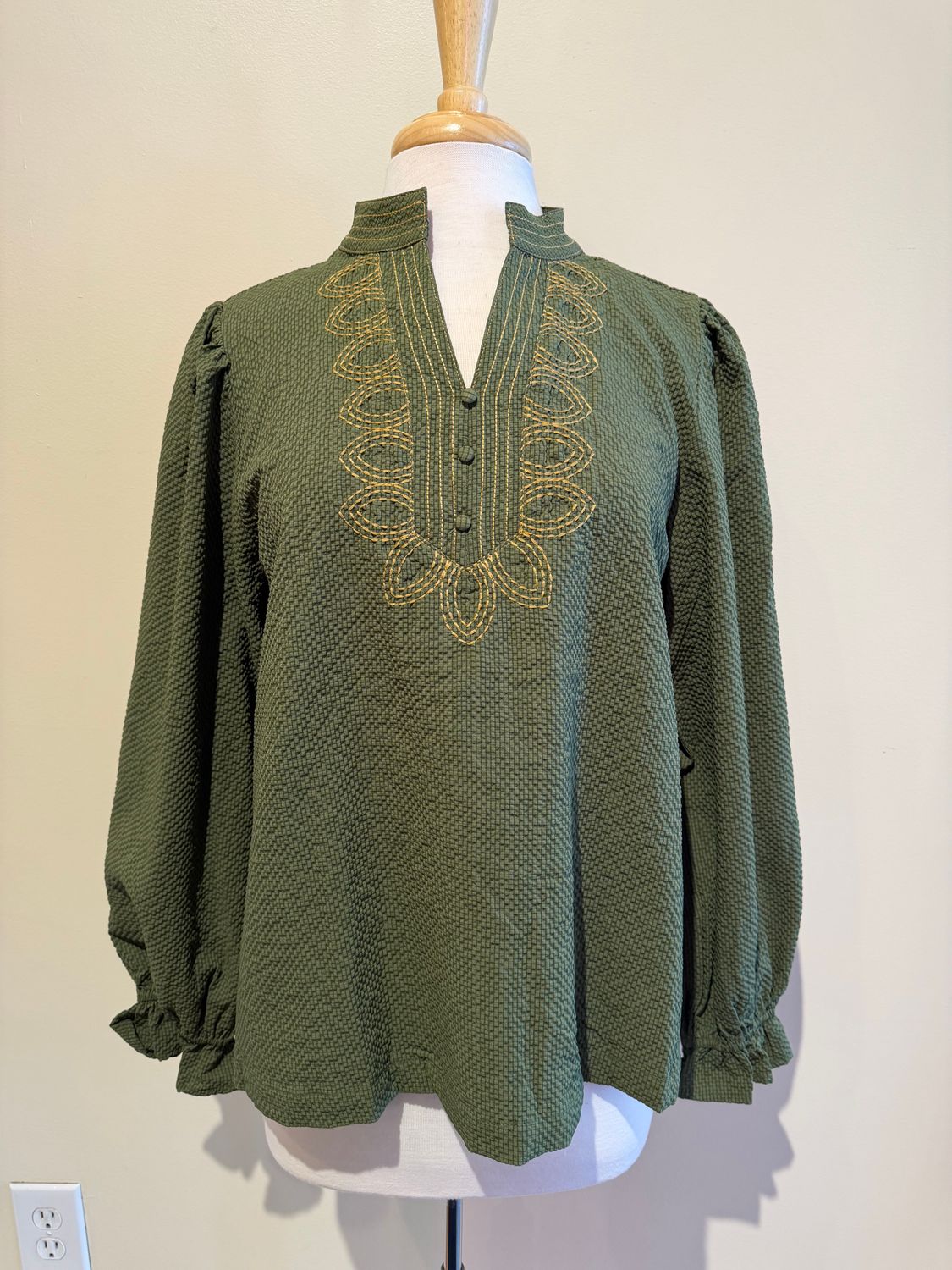 Jilly Olive Embroid Textured LS
