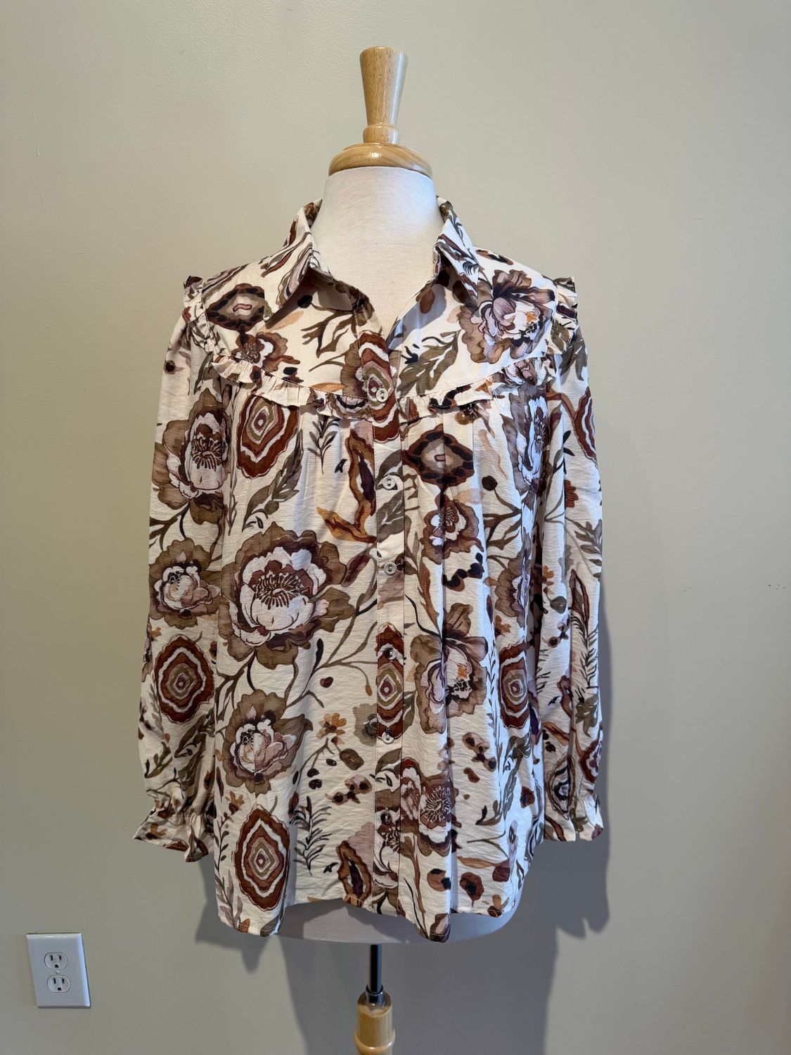 Ruby Boho Floral Button LS