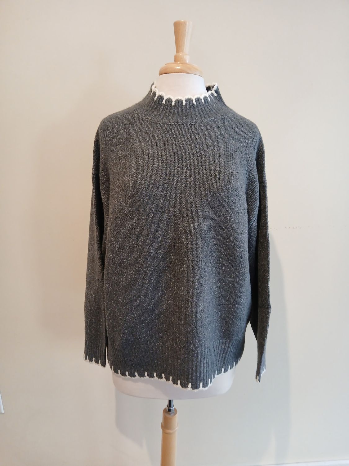 Evelyn Scallop Stitch Sweater