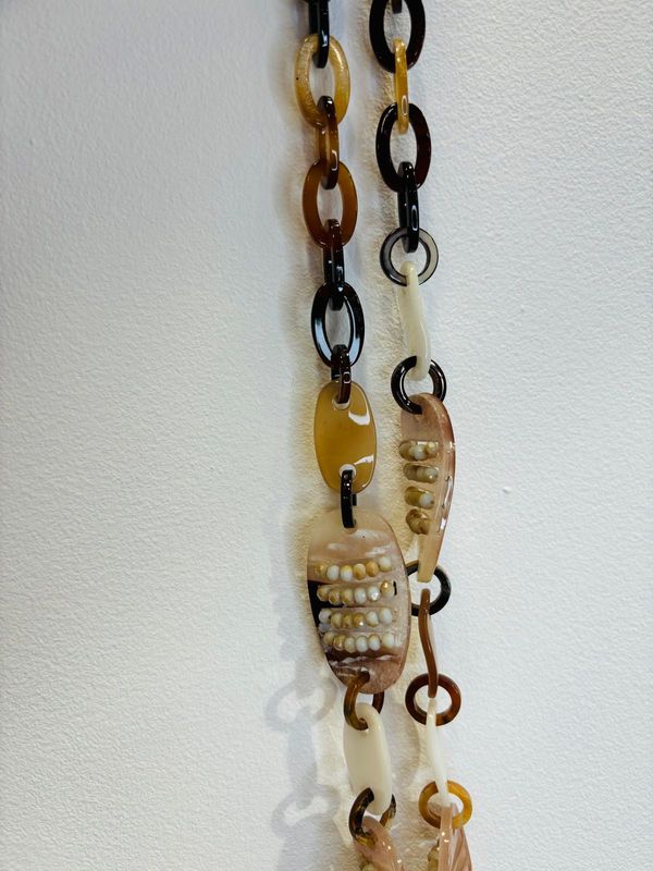 Collar Resina 1