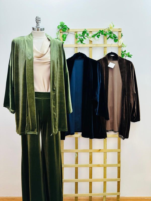 Kimono terciopelo corto