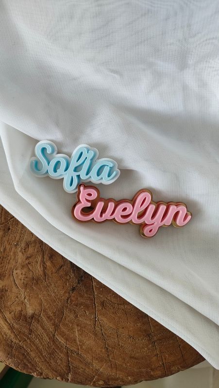 MARCASITIOS ACRÍLICO NOMBRES TROQUELADOS