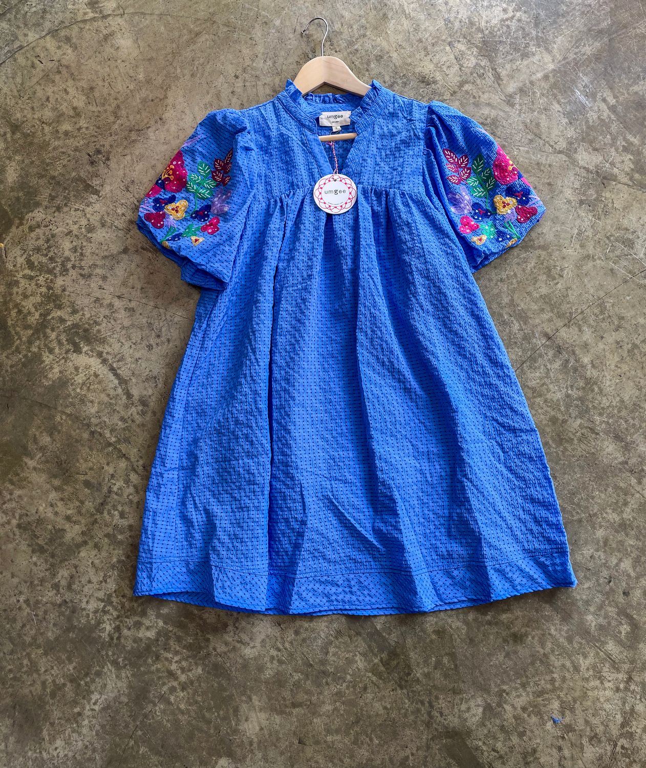 EMBROIDERY SLEEVE DRESS 