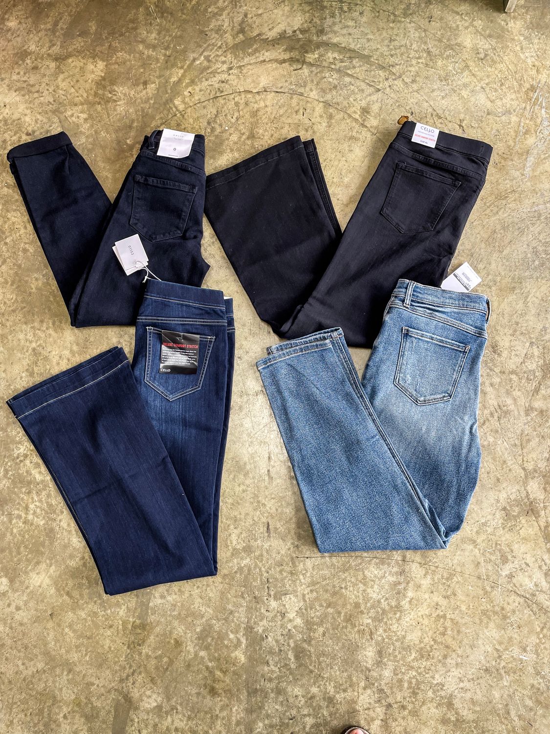HIGH RISE FLARE JEGGING