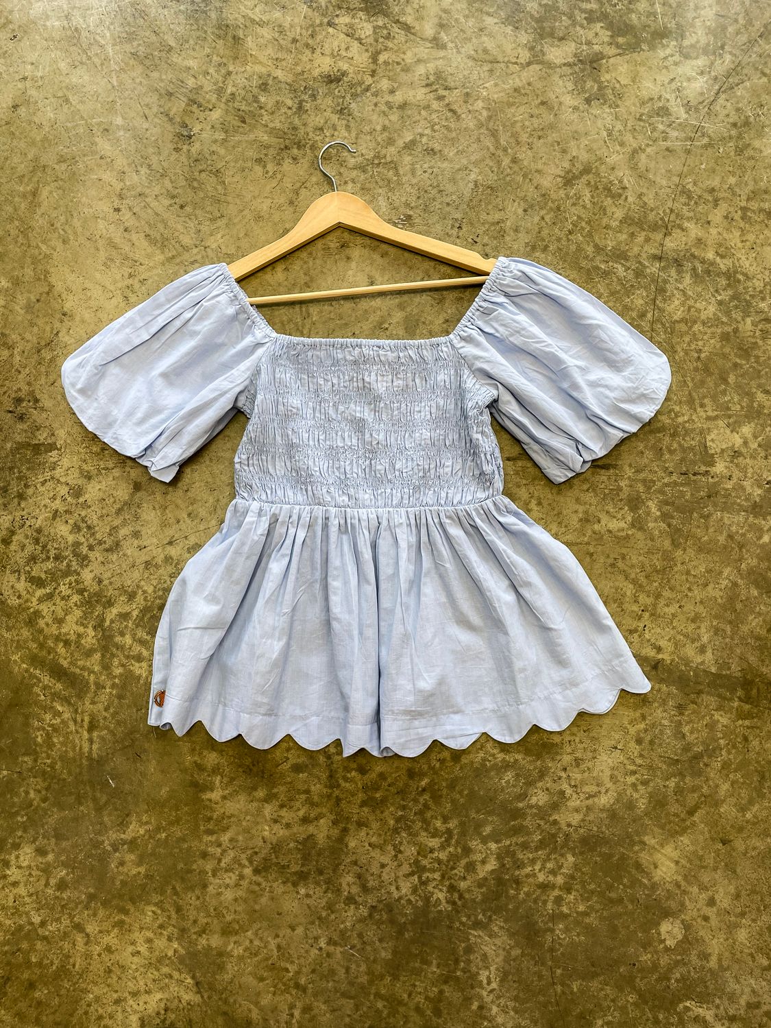 PUFF SLV SCOOP NECK BLOUSE -