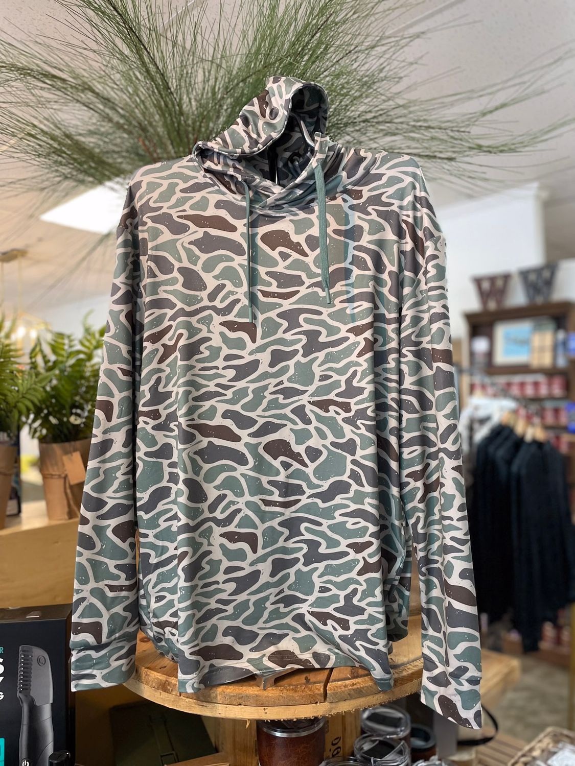 PERFORMANCE HOODIE 