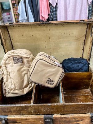 LUNCH BOX - COYOTE TAN