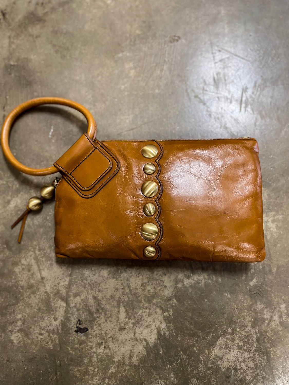 SABLE WRISTLET TRUFFLE
