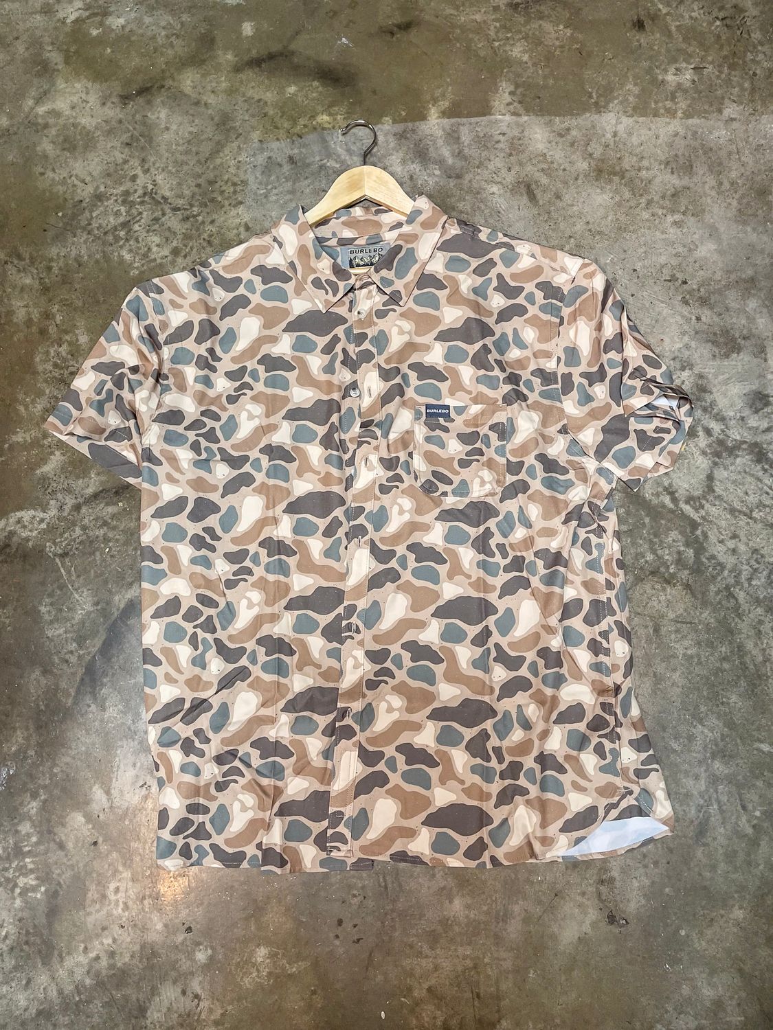 PERFORMANCE BUTTON UP
