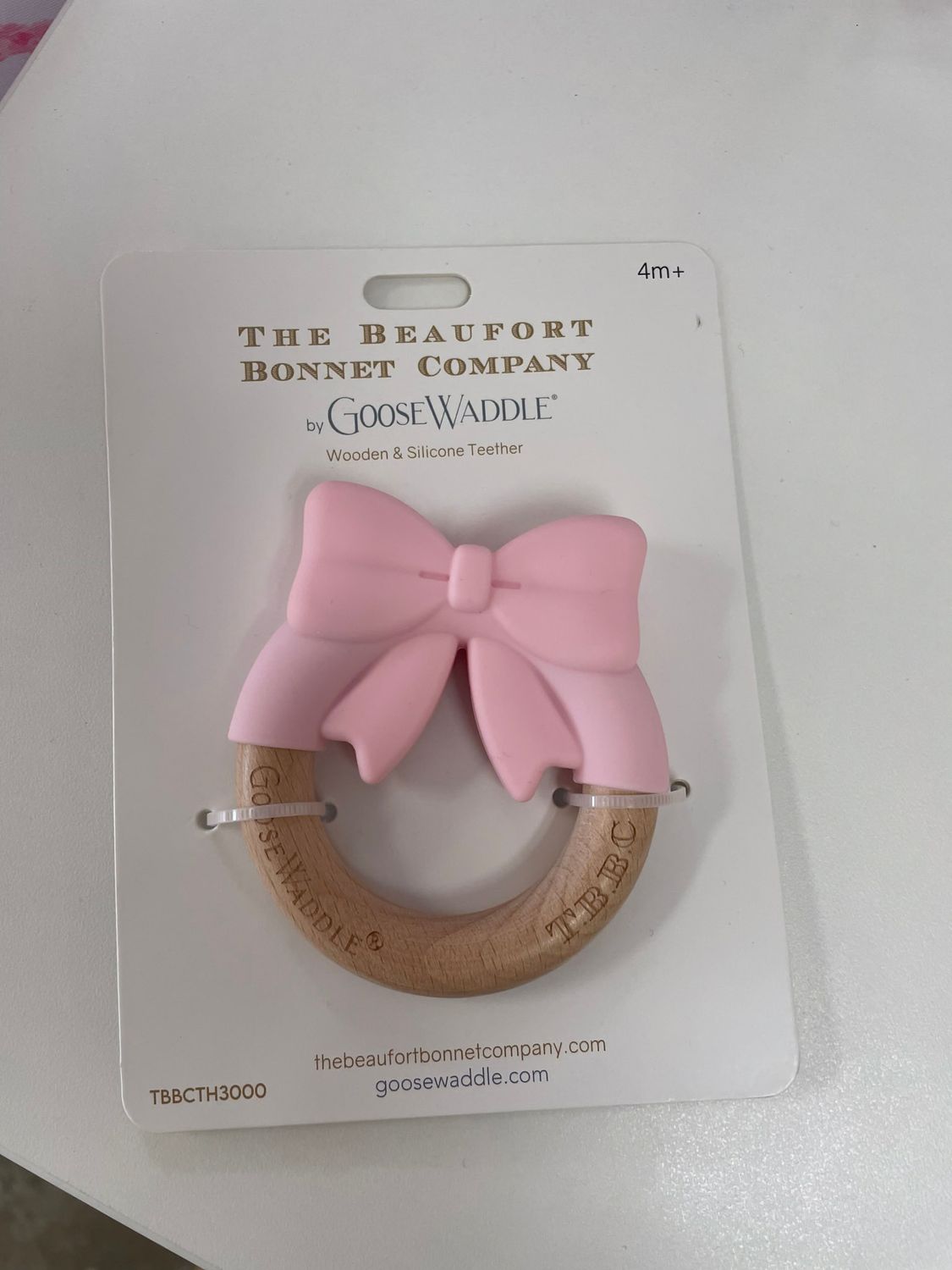 PINK BOW TEETHER
