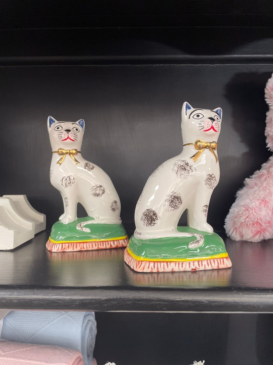CERAMIC CAT FIGURINE