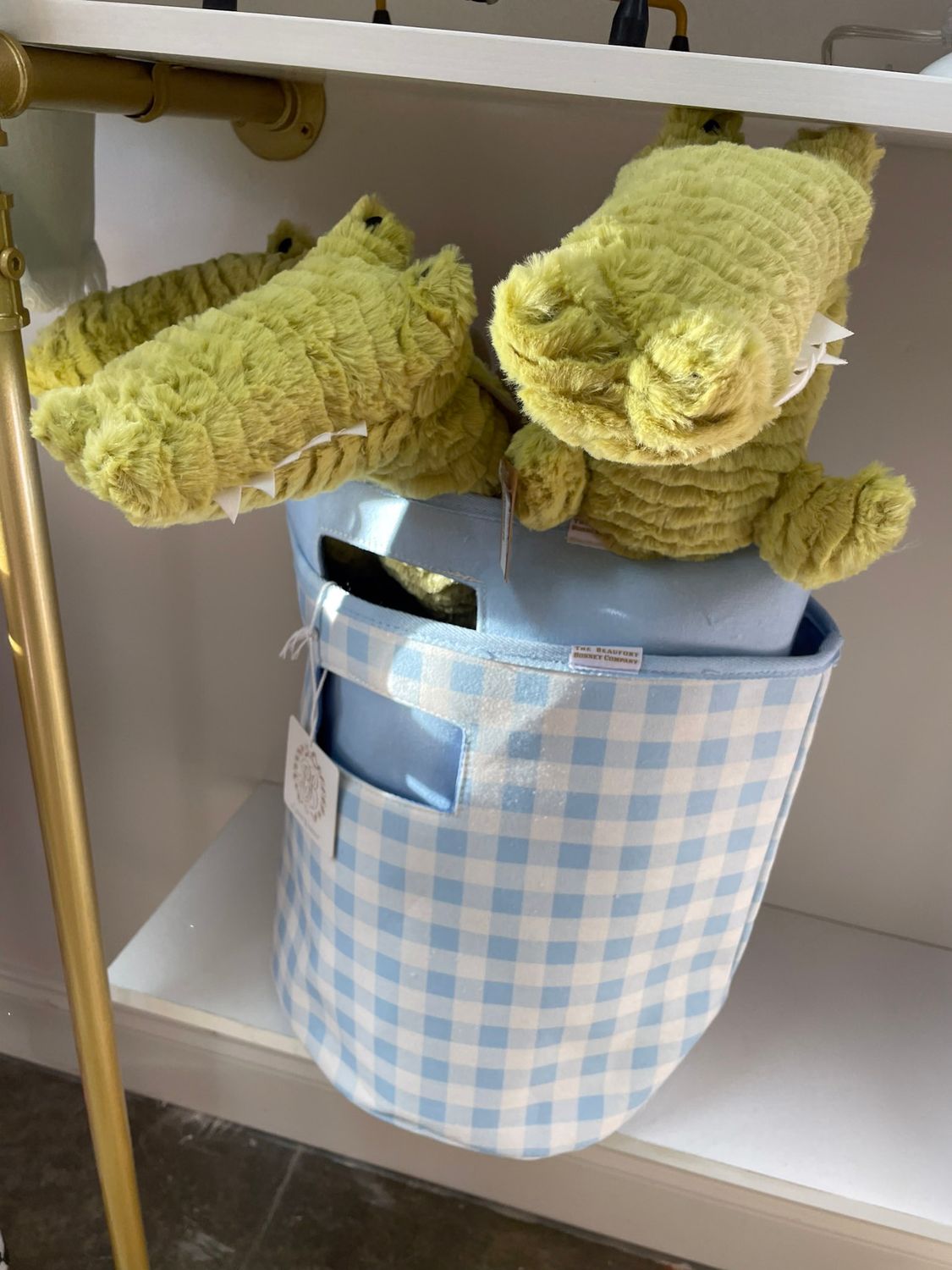 PLUSH ALLIGATOR