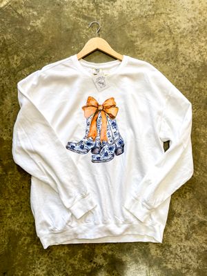 BOOTS &amp; BOW SWEATSHIRT L