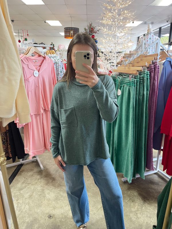 RIBBED HACCI SWTR W/POCKET