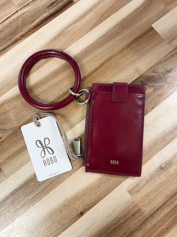Ring Credit Card Wristlet (saddle berry)