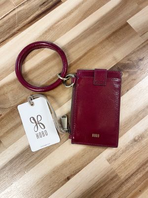 Ring Credit Card Wristlet (saddle berry)