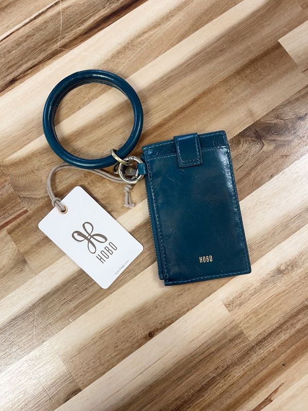 Ring Credit Card Wristlet (wild bluegrass)
