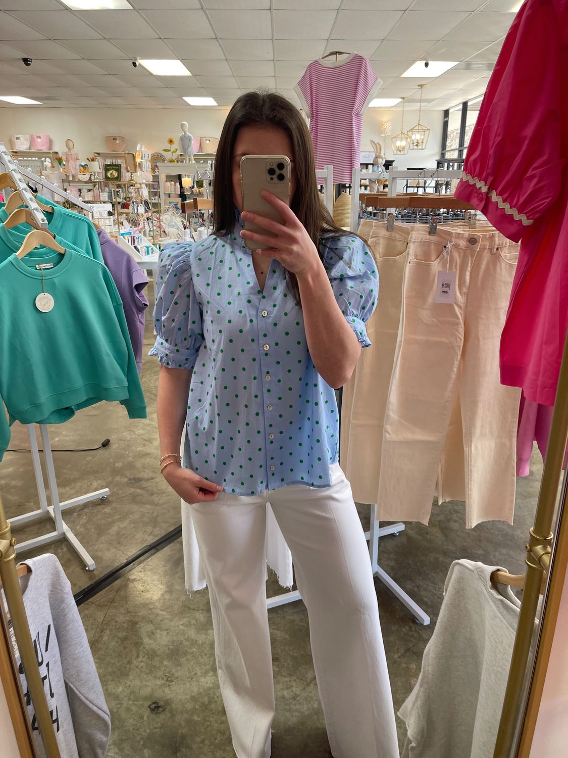 BLUE TOP W/ GREEN POLKA DOTS