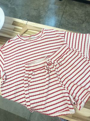 STRIPED SHORT SET RUBY