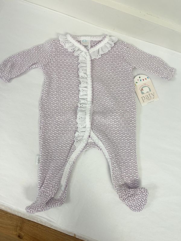 LAVENDER FOOTIE W/ EYELET &amp; PUFF SLEEVE NB 5-10LBS