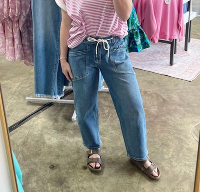 UPSTANDING  DRAWSTRING WIDE BARREL JEAN