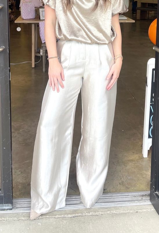 CHAMPAGNE HIGH WAIST PLEATED POCKET PANTS