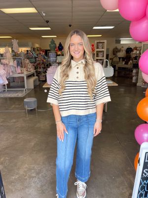 STRIPE SHORT SLEEVE KNIT MOCKNECK