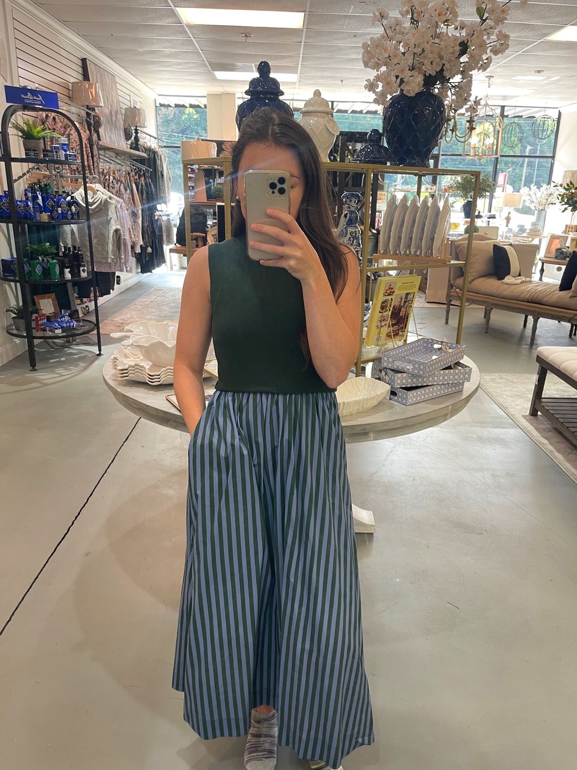 MOCK NECK SLEEVELESS MIDI DRESS