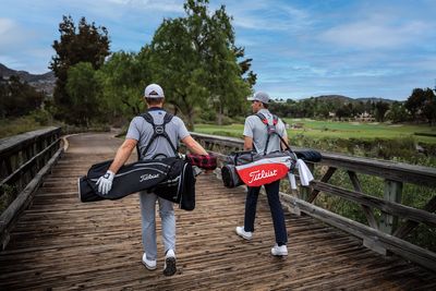 Lightweight and versatile stand/carry bags, designed for easy transport and convenient access to your clubs and accessories.