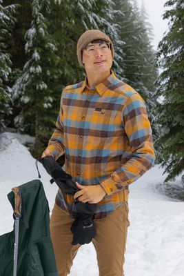 Men&#39;s long-sleeve shirts come in various colors and patterns, crafted from comfortable, breathable fabrics.
