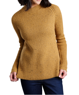 FRONT VIEW OF KUHL WOMENS IDA SWEATER IN ANTIQUE GOLD WITH SPECKLED KNIT BLEND IS COZY AND STYLISH
