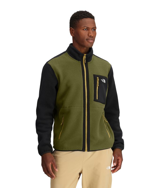 FRONT VIEW OF THE NORTH FACE MENS YUMIORI FULL ZIP SWEATER WITH COMFORT AND ADDED DURABILITY