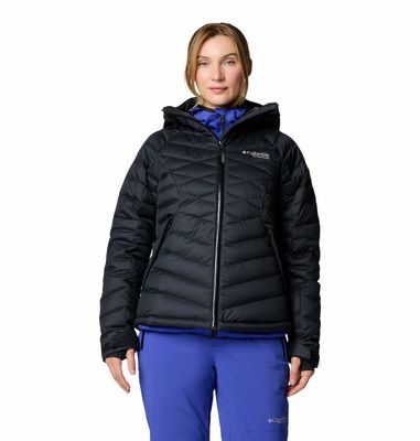 FRONT VIEW OF COLUMBIA WOMENS ROARING FORK II DOWN WINTER JACKET IN BLACK