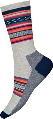 FRONT VIEW OF SMARTWOOL UNISEX EVERYDAY REGARITA CREW SOCKS IN ASH WITH MERINO WOOL