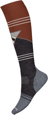FRONT VIEW OF SMARTWOOL UNISEX SNOWBOARD FULL CUSHION MOUNTAIN GEO PATTERN OTC SOCKS IN PICANTE