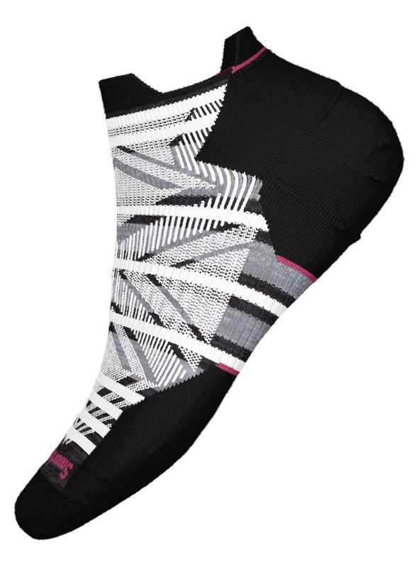 FRONT VIEW OF SMARTWOOL WOMENS RUN TARGETED CUSHION STRIPE LOW ANKLE SOCKS IN BLACK WITH WOOL
