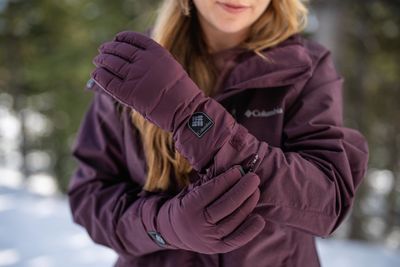 Women&#39;s winter glove from Columbia, showcasing superior warmth and stylish design for ultimate comfort.
