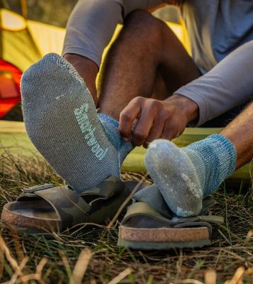 Men&#39;s and unisex socks providing warmth, comfort, and durability. Ideal for outdoor activities, casual wear, and all seasons.