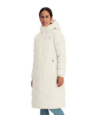 FRONT MODEL VIEW OF THE NORTH FACE WOMENS HYDRENALITE™ DOWN PARKA WINTER JACKET WITH 600 FILL RECYC…