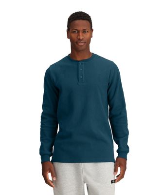FRONT MODEL VIEW OF THE NORTH FACE MENS WAFFLE HENLEY LONG SLEEVE SHIRT WITH CREW NECK AND ADDED CO…