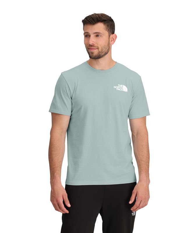 FRONT MODEL VIEW OF THE NORTH FACE MENS BOX NSE SHORT SLEEVE SHIRT WITH RIB ON COLLAR AND SET-IN SL…